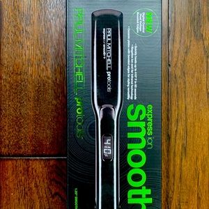 Paul Mitchell Express Ion 1.25 Flat Iron/Straightener